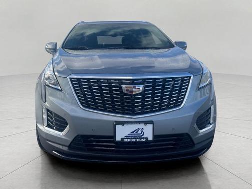 Argent Silver Metallic 2023 Cadillac XT5 Luxury