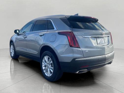 Argent Silver Metallic 2023 Cadillac XT5 Luxury