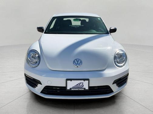 Pure White 2017 Volkswagen Beetle 1.8T