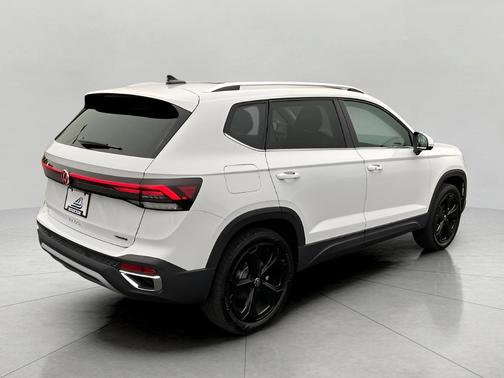 2025 Volkswagen Taos 1.5T SEL