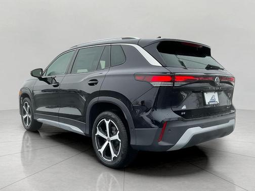 2025 Volkswagen Tiguan 2.0T SE 4MOTION