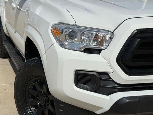 Ice 2023 Toyota Tacoma SR