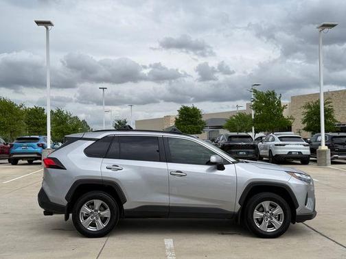 Silver Sky 2025 Toyota RAV4 XLE