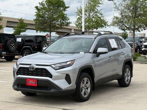 Silver Sky 2025 Toyota RAV4 XLE