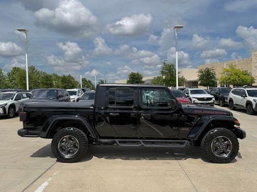 Black Clearcoat 2023 Jeep Gladiator Rubicon