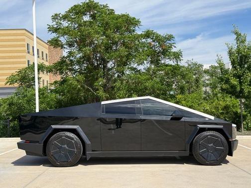 Black 2024 Tesla Cybertruck Base