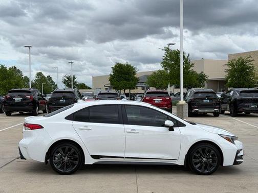 Ice 2026 Toyota Corolla SE