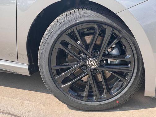 Metal 2026 Toyota Camry SE