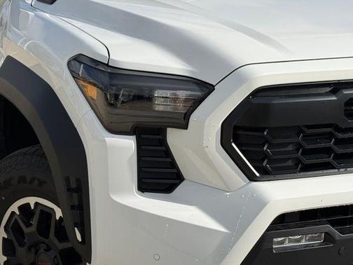 Ice 2026 Toyota Tacoma Hybrid TRD Off Road