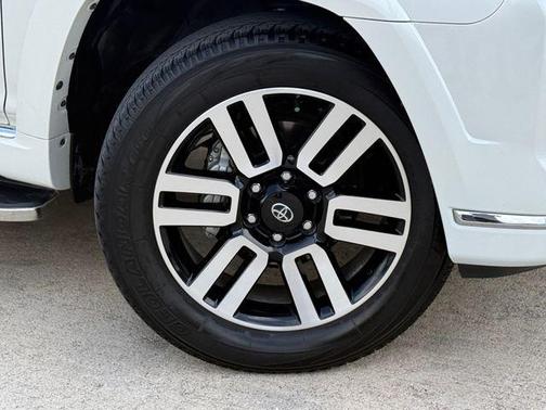 Blizzard Pearl 2022 Toyota 4Runner Limited