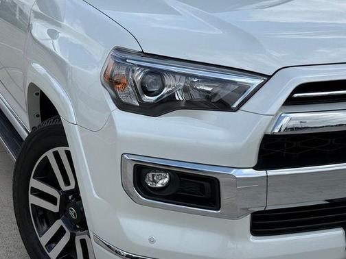Blizzard Pearl 2022 Toyota 4Runner Limited