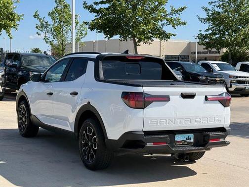 Ice White 2022 Hyundai SANTA CRUZ 2.5L SEL