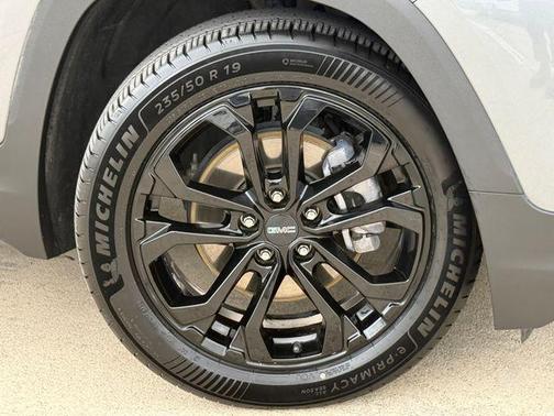 Steel Metallic 2020 GMC Terrain SLT