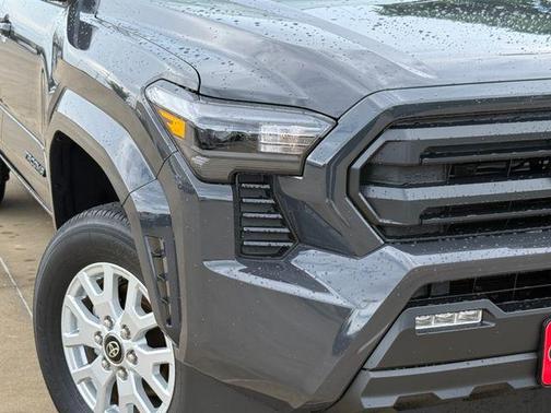 UNDERGROUND 2026 Toyota Tacoma SR5