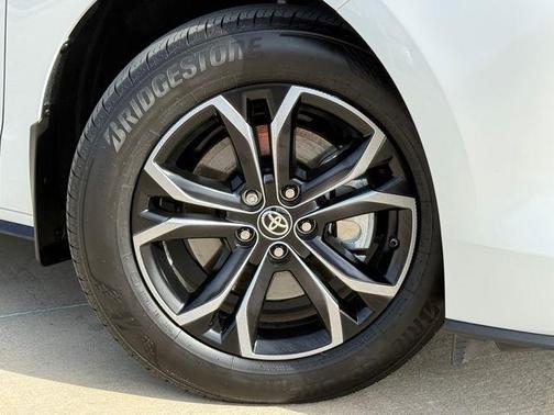 2025 Toyota Sienna Platinum 7 Passenger