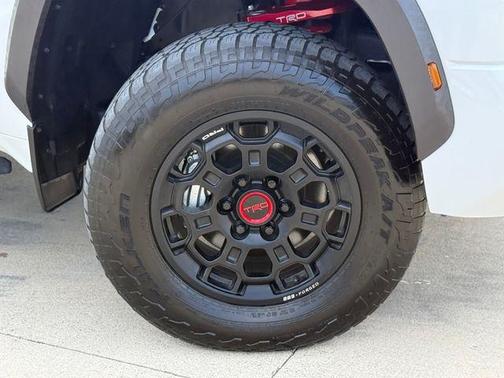 Ice 2025 Toyota Tundra Hybrid TRD Pro