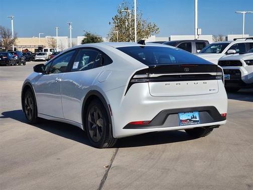 2026 Toyota Prius Plug-In Hybrid SE