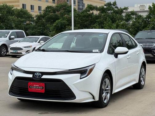 Ice 2025 Toyota Corolla Hybrid LE