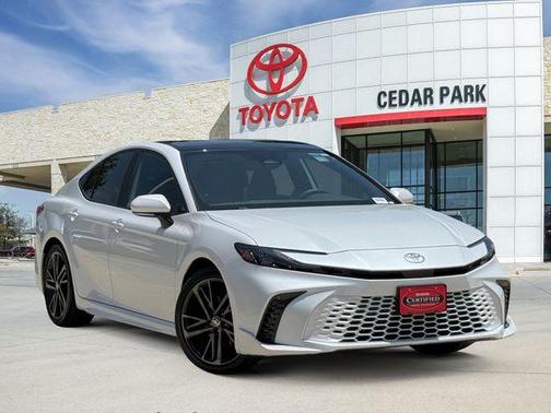 Wind Chill Pearl 2025 Toyota Camry XSE