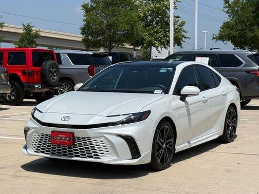 Wind Chill Pearl 2025 Toyota Camry XSE