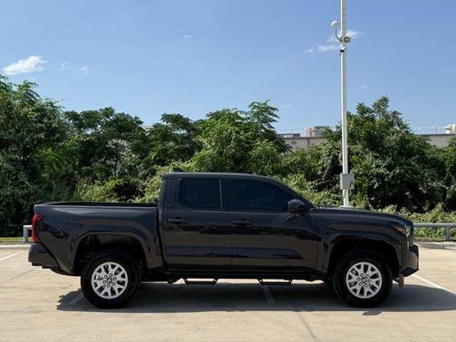 UNDERGROUND 2026 Toyota Tacoma SR5