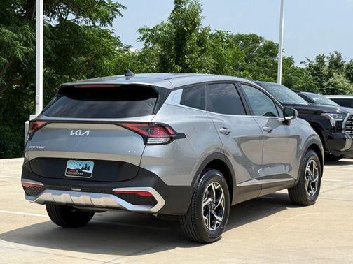 Steel Gray 2024 Kia Sportage LX