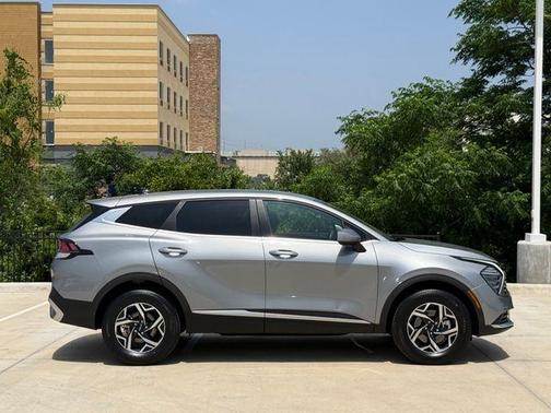 Steel Gray 2024 Kia Sportage LX