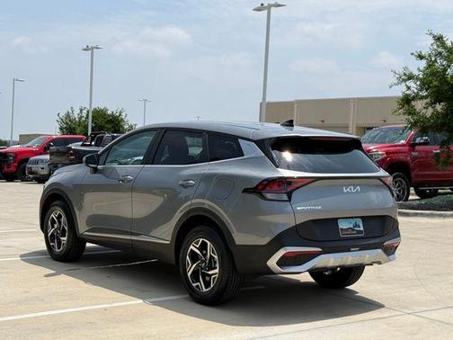 Steel Gray 2024 Kia Sportage LX