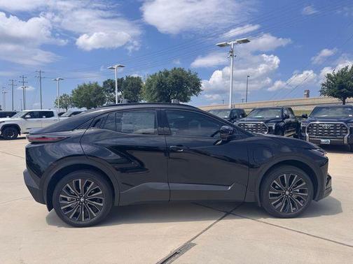 Midnight Black 2026 Toyota C-HR