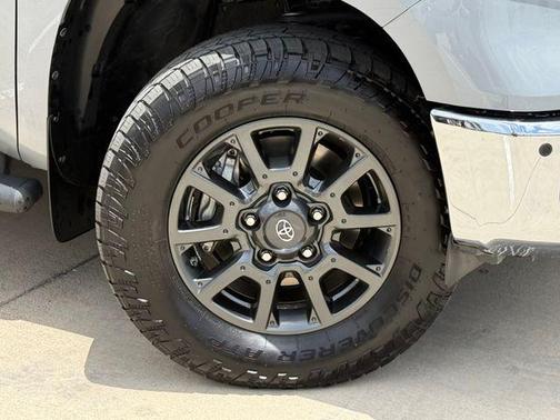 Cement 2021 Toyota Tundra SR5