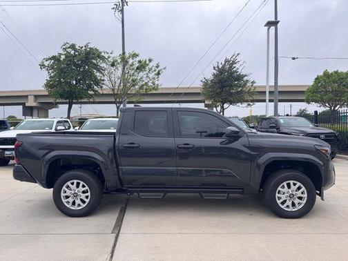 UNDERGROUND 2026 Toyota Tacoma SR5