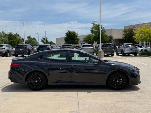 UNDERGROUND 2026 Toyota Camry SE