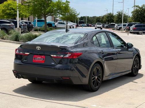 UNDERGROUND 2026 Toyota Camry SE