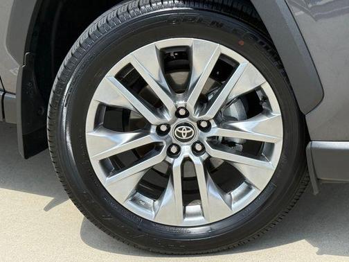 Magnetic Gray Metallic 2025 Toyota RAV4 XLE Premium