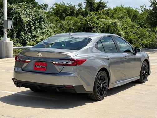 Metal 2026 Toyota Camry SE