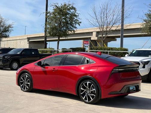 2025 Toyota Prius Plug-In Hybrid XSE