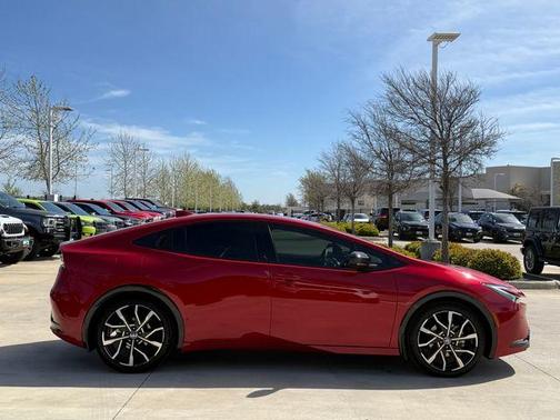 2025 Toyota Prius Plug-In Hybrid XSE