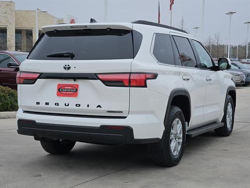 2025 Toyota Sequoia SR5