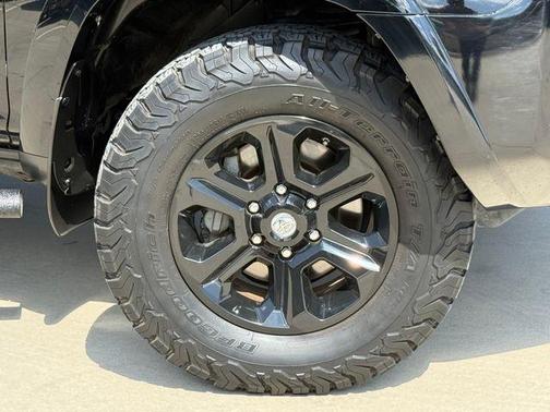 Black 2017 Toyota 4Runner SR5