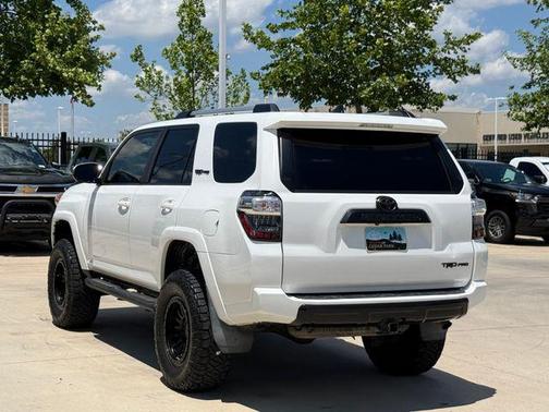 Super White 2017 Toyota 4Runner TRD Pro