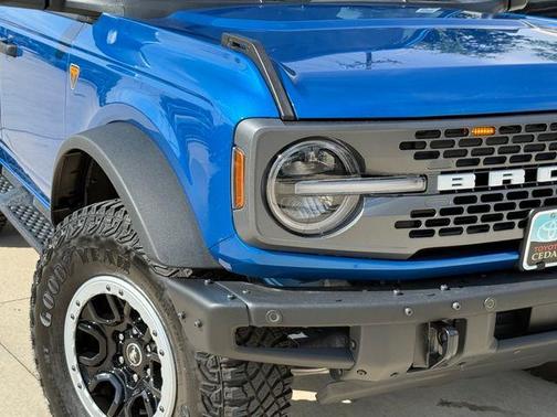 Blue Metallic 2024 Ford Bronco Badlands