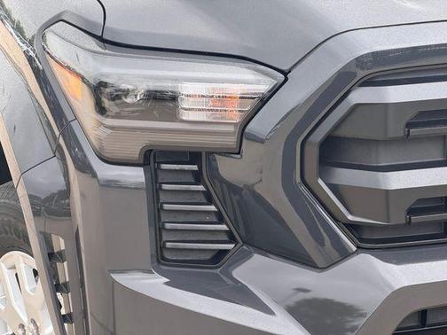 UNDERGROUND 2026 Toyota Tacoma SR5