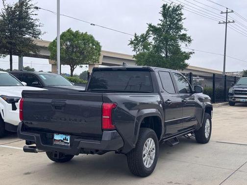 UNDERGROUND 2026 Toyota Tacoma SR5