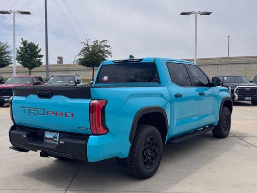 Wave 2026 Toyota Tundra Hybrid TRD Pro