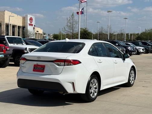 Ice 2025 Toyota Corolla LE