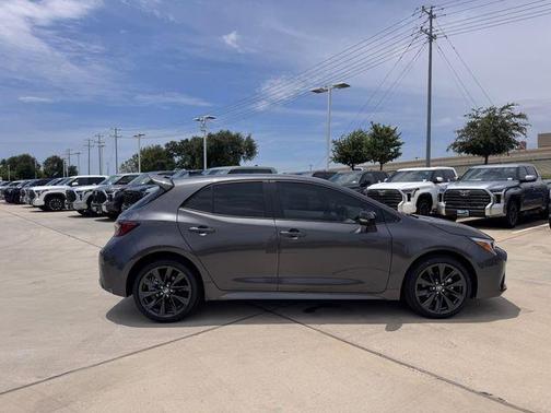 Magnetic Gray 2026 Toyota Corolla Hatchback XSE