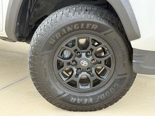 Super White 2021 Toyota Tacoma SR