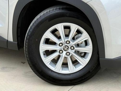 Celestial Silver 2025 Toyota Grand Highlander XLE