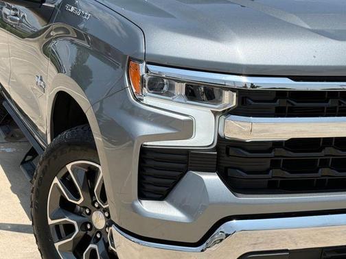 Sterling Gray Metallic 2023 Chevrolet Silverado 1500 LT