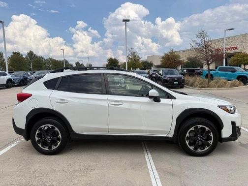 Crystal White Pearl 2023 Subaru Crosstrek Premium